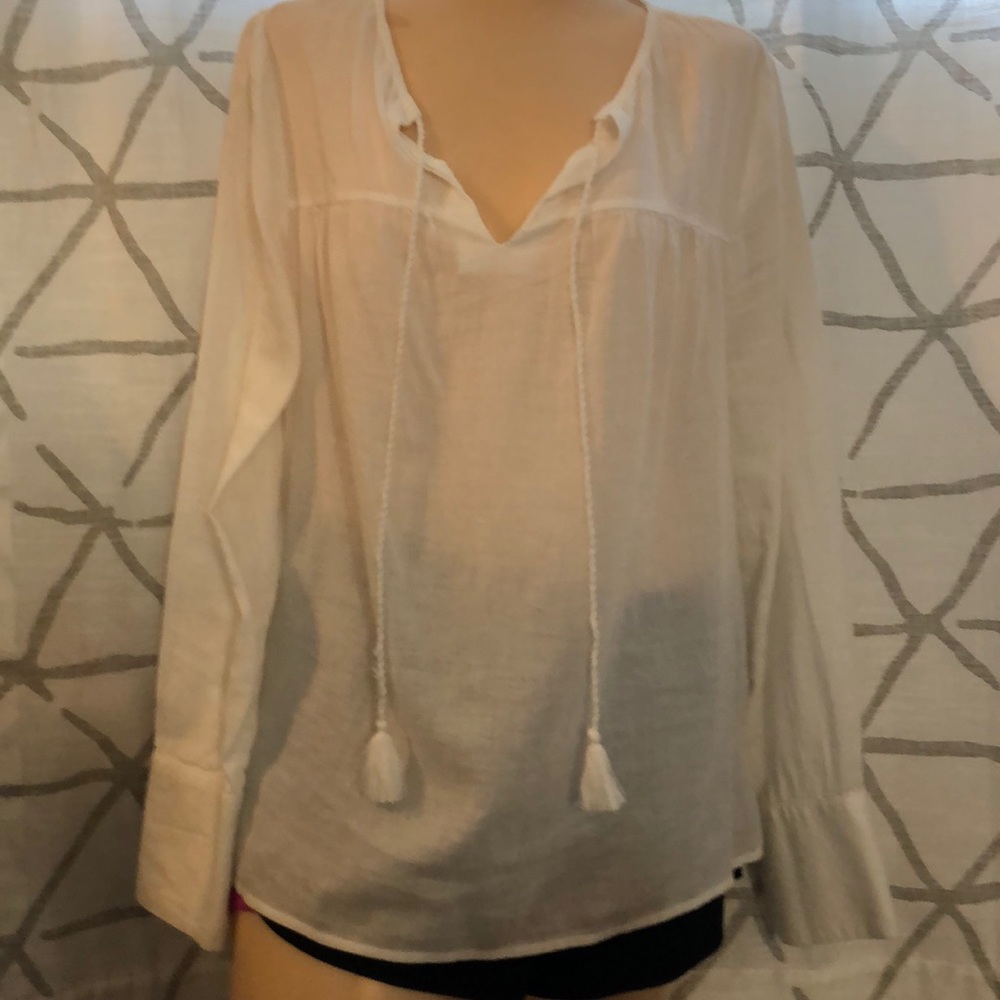 Long sleeve knit top